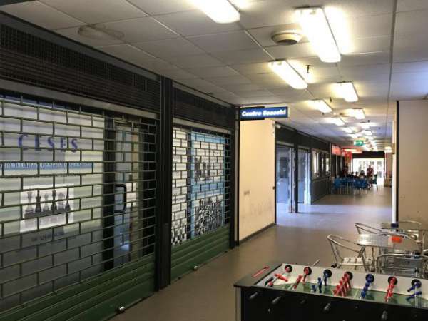 Foto Negozio C1 a Spinaceto Viale dei Caduti per la Resistenza