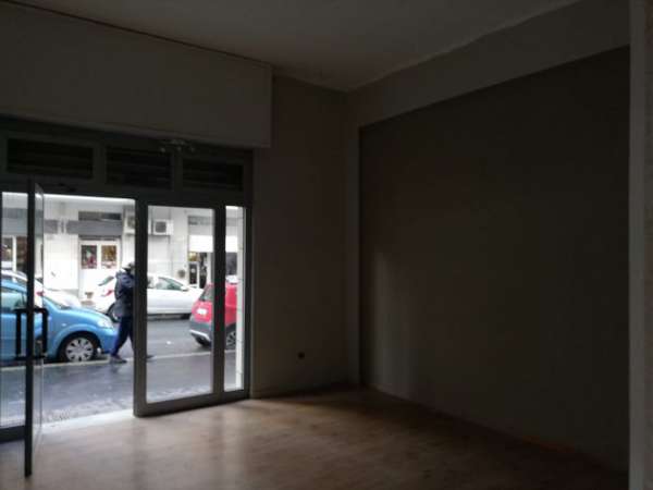 Foto Negozio C1 a Talenti Via Carlo Dossi