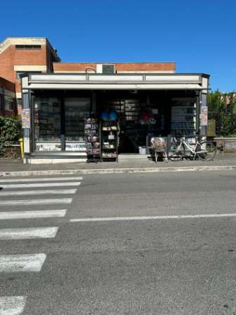 Foto Negozio C1 a Torre Angela Via di Torrenova