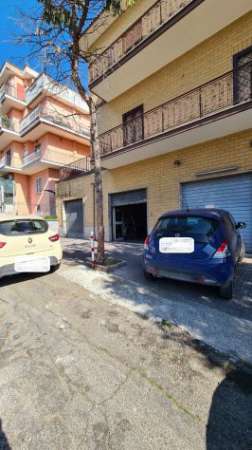 Foto Negozio C1 Via Risposto zona Tor Bella Monaca
