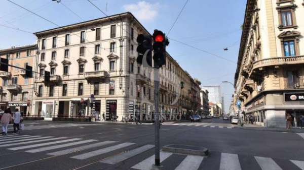 Foto NEGOZIO di 1 vani e di 25 mq (MILANO) rif. HOME 1660_1