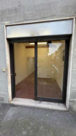 Foto NEGOZIO di 1 vani e di 30 mq (FIRENZE) rif. AAJ228
