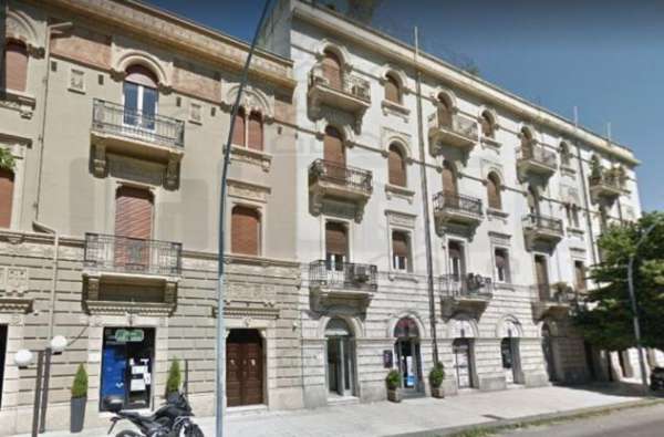 Foto NEGOZIO di 1 vani e di 65 mq (MESSINA) rif. LS15100