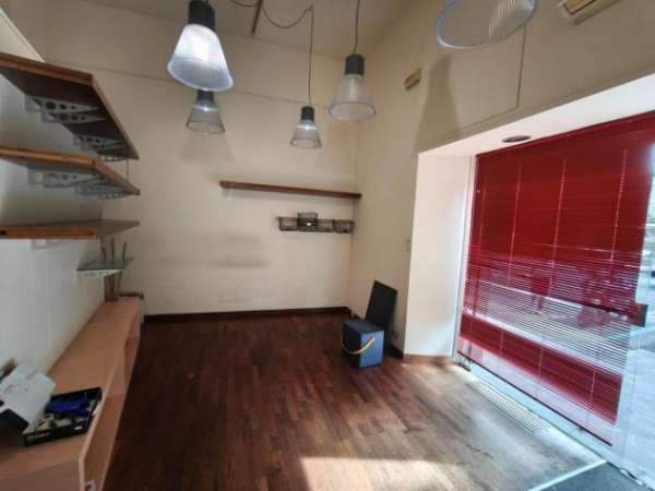 Foto NEGOZIO di 2 vani e di 35 mq (FIRENZE) rif. AAJ181