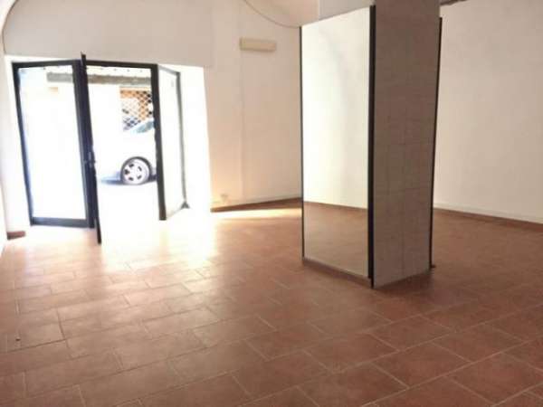 Foto Negozio di 45mq