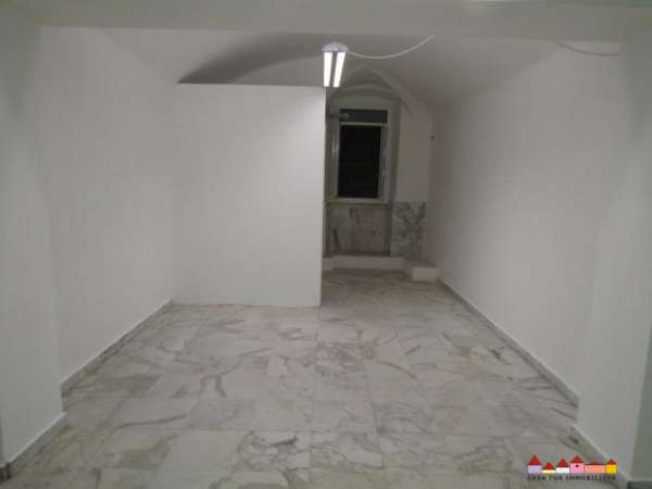 Foto Negozio in affitto a Carrara 55 mq  Rif: 1238635