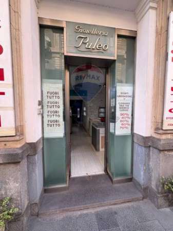 Foto Negozio in affitto a Catania, Via Etnea - via Umberto