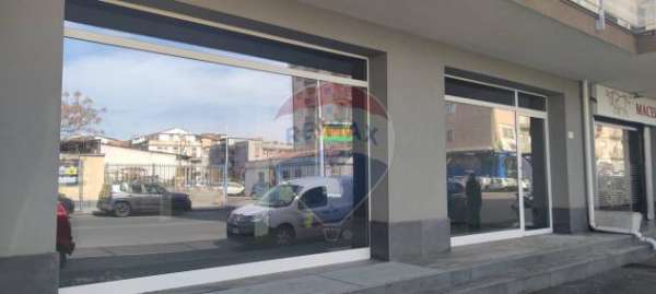 Foto Negozio in affitto a Catania, Viale Rapisardi