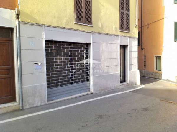 Foto Negozio in Affitto a Desenzano del Garda Desenzano del Garda - Centro