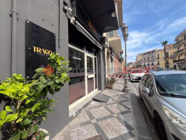 Foto Negozio in affitto a Milazzo - 182mq