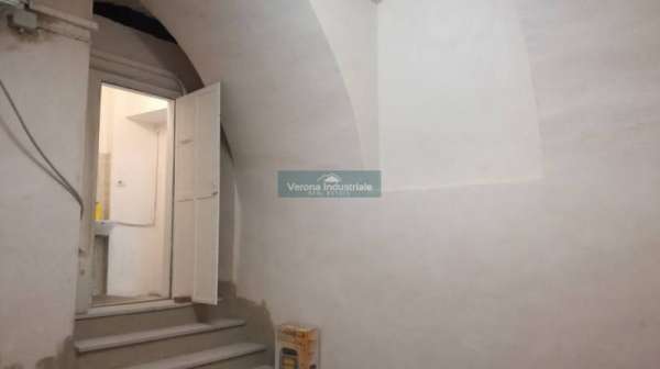 Foto Negozio in Affitto a Pescantina Pescantina