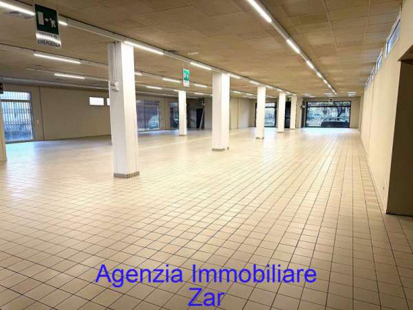 Foto Negozio in Affitto a San Bonifacio San Bonifacio - Centro