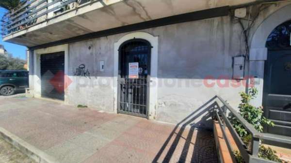 Foto Negozio in affitto a Veroli - 2 locali 45mq