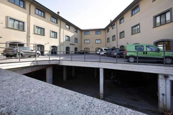 Foto Negozio in affitto a Vetralla - 5 locali 600mq