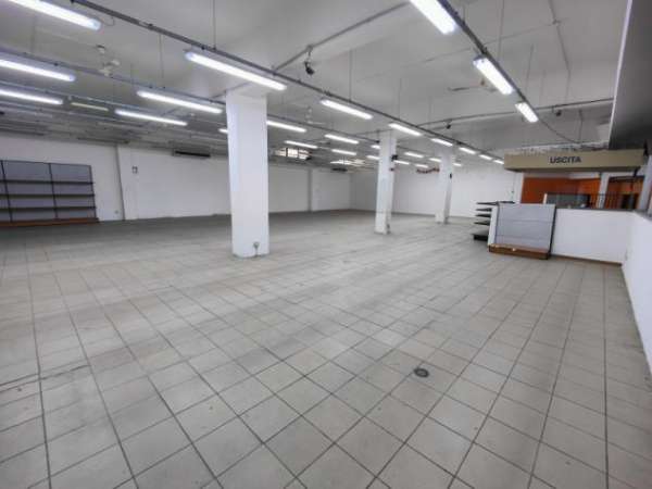 Foto Negozio in San Giovanni Valdarno