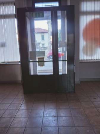 Foto Negozio/ufficio viale Trieste in pronta consegna