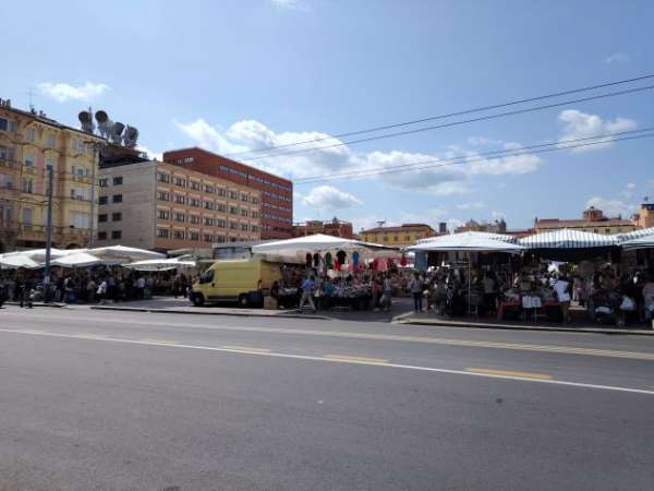 Foto NEL MERCATO "LA PIAZZOLA" AFFITTO POSTEGGIO
