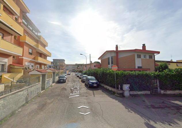 Foto NETTUNO BILOCALE ARREDATO CON BALCONE E POSTO AUTO