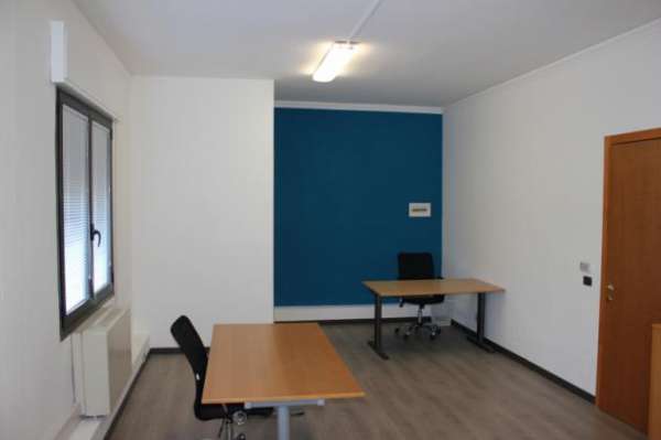 Foto Nuovo ufficio su due livelli di 324mq