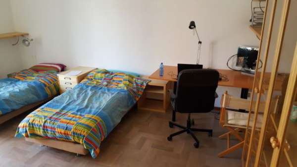 Foto Offro ampia camera doppia (anche uso singola), 300,00.