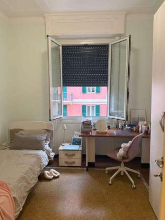 Foto Offro camera affitto per studenti