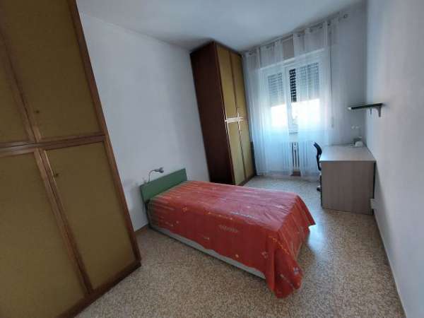 Foto Offro camera in affitto
