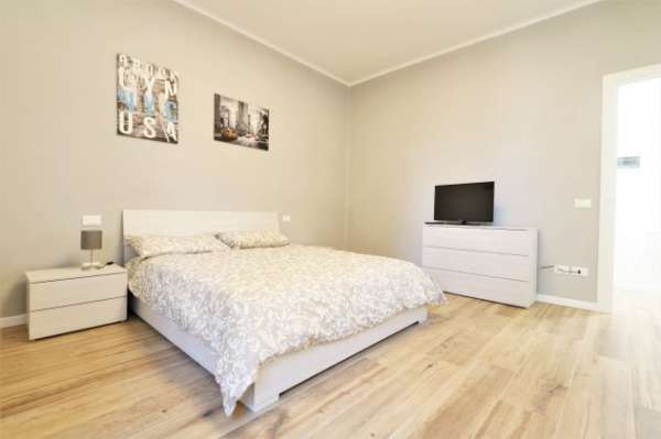 Foto OFFRO CAMERA IN AFFITTO LETTO MATRIMONIALE USO SINGOLA