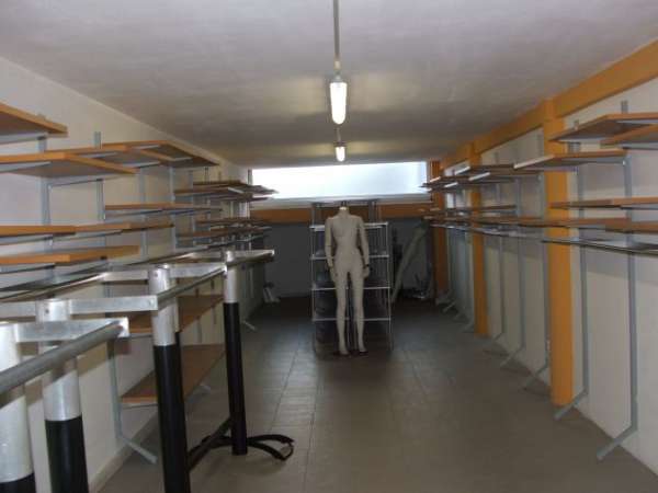 Foto Offro in affitto magazzino in Cisanello