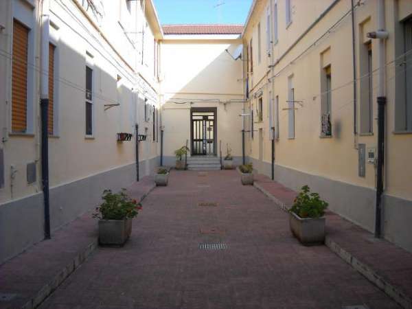 Foto offro stanze singole studenti/sse-lavoriuori sede