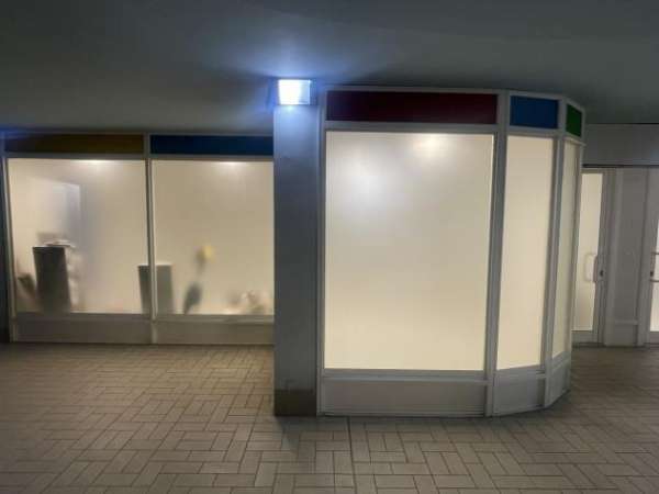 Foto Oltre 3 vetrine in affitto a Nettuno