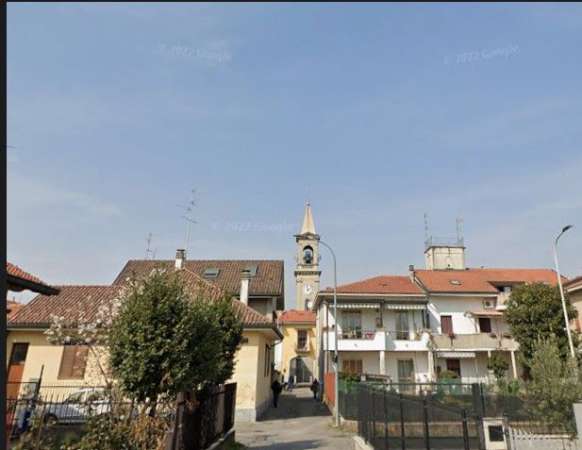 Foto OPEN SPACE A DESIO CON CANTINA E POSTO AUTO-LIBERO SUBITO