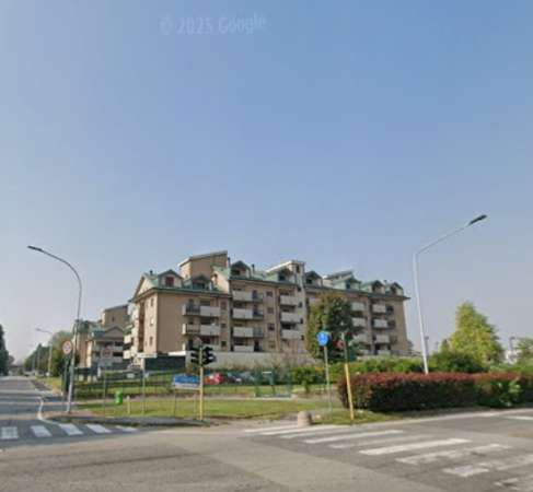 Foto Open Space Melegnano con terrazzo libero