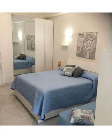 Foto Open space nuovo accessoriato con p. auto privato fino al 30 marzo