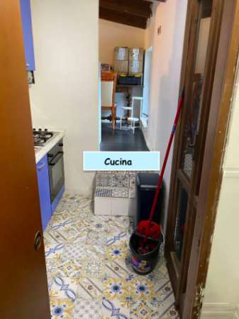 Foto OSTIA MONOLOCALE ARREDATO CON GIARDINO MATTONATO E POSTO AUTO.