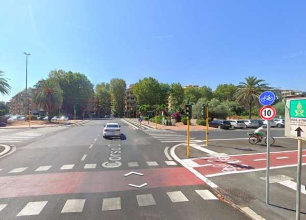 Foto OSTIA PONENTE MONOLOCALE ARREDATO