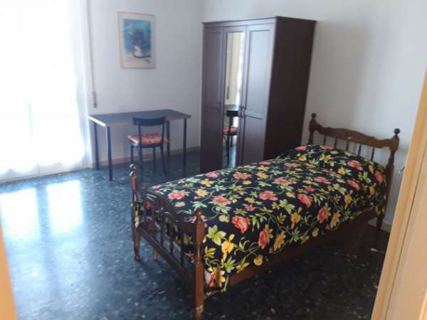 Foto OTTIMA CAMERA PER STUDENTI REFERENZIATI