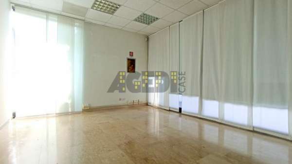Foto PADOVA � UFFICIO IN LOCAZIONE NEL QUARTIERE DIREZIONALE PADOVA UNO