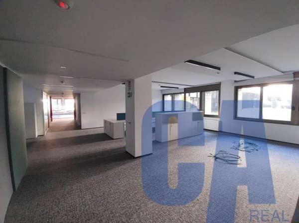 Foto Palazzo in affitto a Milano