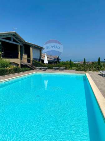 Foto Palazzo in affitto a Peschiera Del Garda
