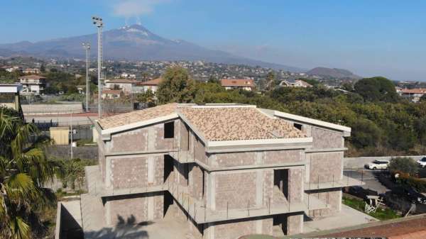 Foto Palazzo in affitto a San Giovanni La Punta