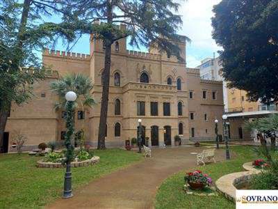 Foto Palermo: Villa 5 Locali o pi