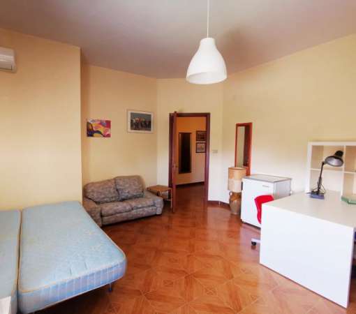Foto Parco Gioeni: trivani ammobiliato, posto auto120