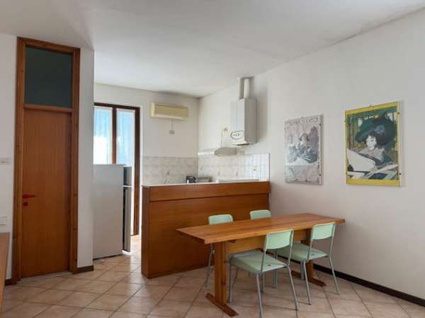 Foto Parma (PR) / Bilocale in via Alessandria