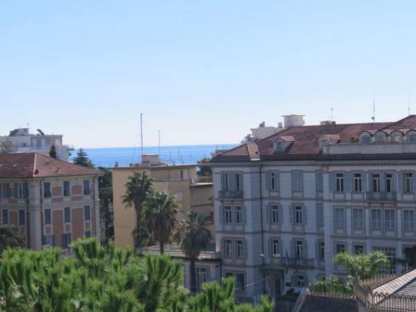 Foto Pentalocale in affitto a Sanremo