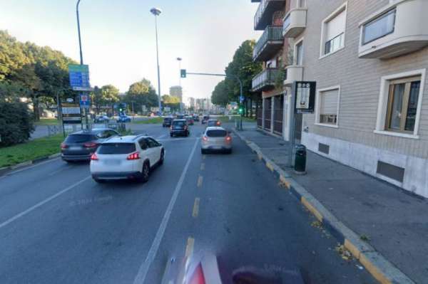 Foto PIAZZA MASSAUA GRAZIOSO MONOLOCALE RISTRUTTURATO