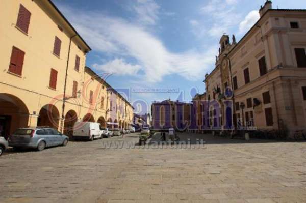 Foto PIEVE DI CENTO - CENTRO STORICO
