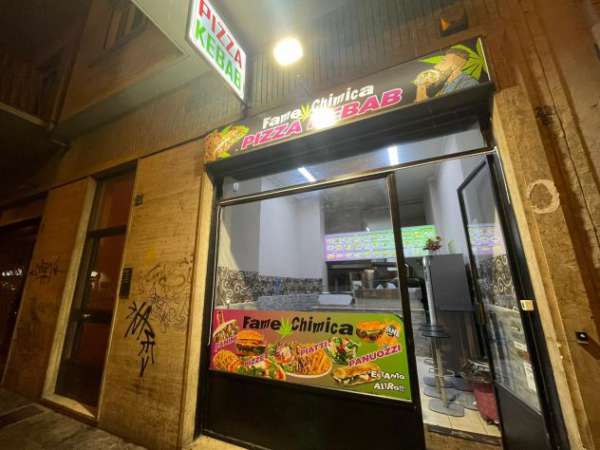 Foto Pizza kebab in vendita in zona centro a TORINO (San Salvario)