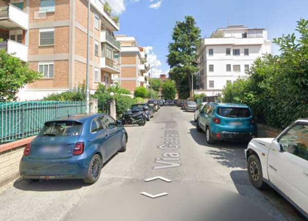 Foto POMEZIA TRILOCALE CON TERRAZZA E POSTO AUTO