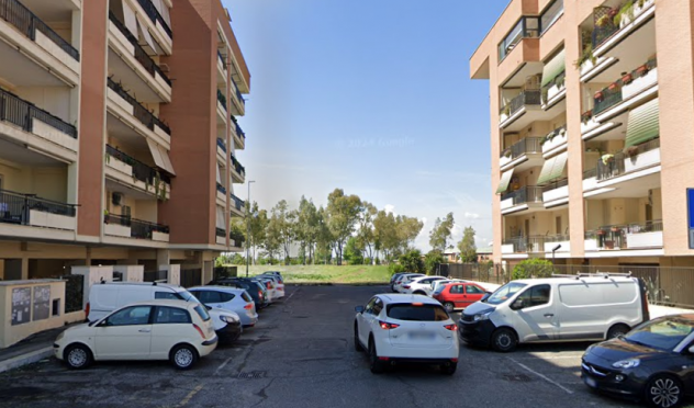Foto PONTE DI NONA BILOCALE CON TERRAZZO E POSTO AUTO