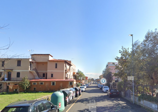 Foto PONTE MAMMOLO TRILOCALE CON BALCONE
